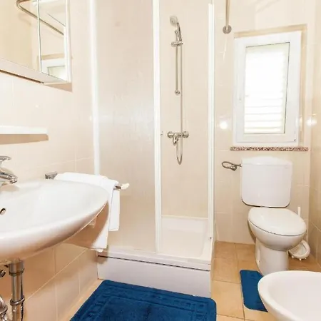 Guest house B&B Pansion Vago Malinska