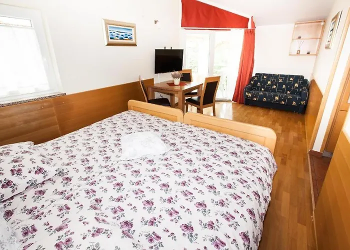 Pansion Vago 4* Malinska