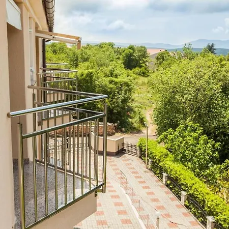 B&B Pansion Vago 4*