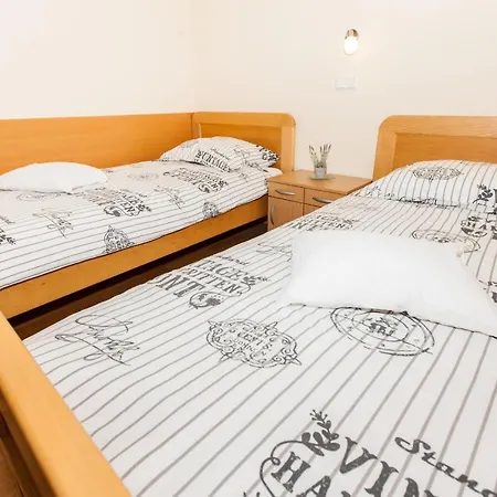 B&B Pansion Vago Gæstehus Malinska
