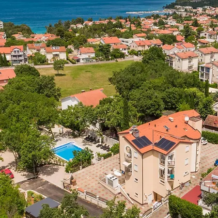 Pansion Vago Vendégház 4*